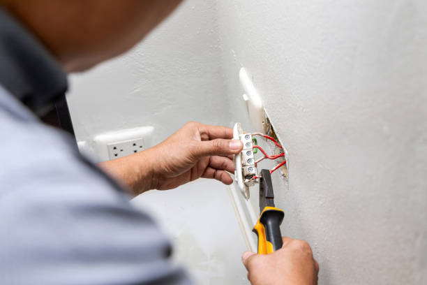 Best Affordable Emergency Electrician  in Bellmead, TX